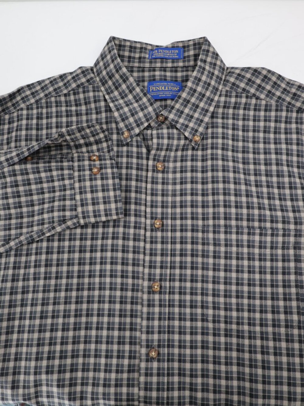Pendleton Shirt Mens XL Sir pendleton Worsted Wool Plaid Long Sleeve Button Down